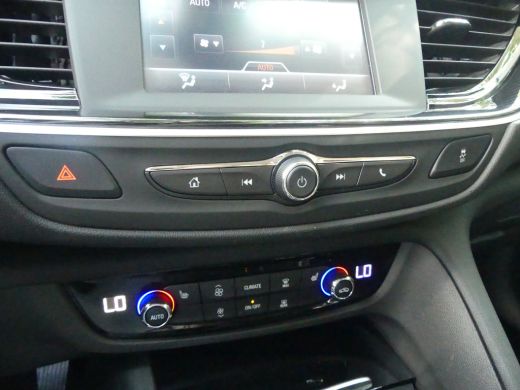 Opel Insignia Sports Tourer 1.5 Turbo Business Executive | TREKHAAK | PARKEERSENSOREN V+A | NAVI | APPLE CARPLA... ActivLease financial lease
