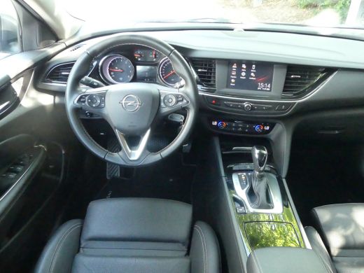 Opel Insignia Sports Tourer 1.5 Turbo Business Executive | TREKHAAK | PARKEERSENSOREN V+A | NAVI | APPLE CARPLA... ActivLease financial lease