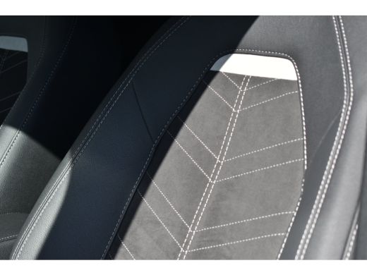 Opel Mokka 1.2 Turbo Hybrid GS 136pk Automaat | Navigatie | Massage | Alcantara | Achteruitrijcamera | Clima... ActivLease financial lease