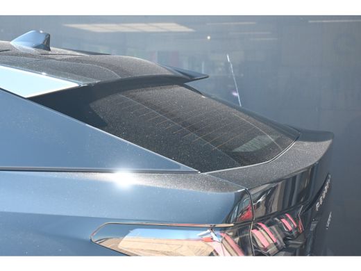 Peugeot 3008 1.2 Hybrid 145 Allure Tot 8 Jaar Garantie! | Achteruitrijcamera | Navigatie | Lane-Assist | Full-... ActivLease financial lease