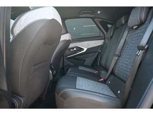 Peugeot 3008 1.2 Hybrid 145 Allure Tot 8 Jaar Garantie! | Achteruitrijcamera | Navigatie | Lane-Assist | Full-... ActivLease financial lease