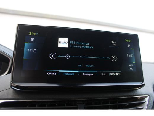 Peugeot 3008 1.6 HYbrid 225 Allure | Camera | Carplay | Navi | DAB | Cruise | Keyless | PDC V&A | Camera | Car... ActivLease financial lease