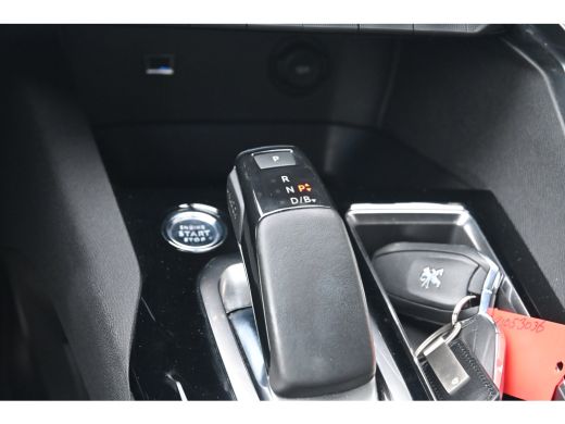 Peugeot 3008 1.6 HYbrid 225 GT | Afn. Trekhaak | Navigatie | Alcantara | Achteruitrijcamera | Climate Control ... ActivLease financial lease