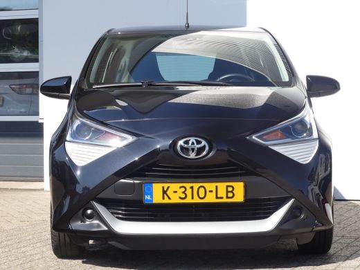 Toyota Aygo 1.0 VVT-i x-play | CAMERA | AIRCO | APPLE CARPLAY / ANDROID AUTO | ActivLease financial lease