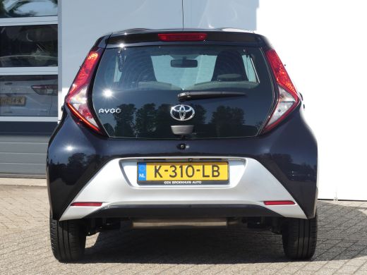 Toyota Aygo 1.0 VVT-i x-play | CAMERA | AIRCO | APPLE CARPLAY / ANDROID AUTO | ActivLease financial lease