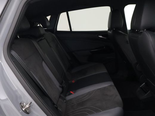 Volkswagen ID.4 LIMITED EDITION 52 kWh + SFEERVERLICHTING | ADAPTIVE CRUISE | CAMERA | STUUR/STOELVERWARMING ActivLease financial lease