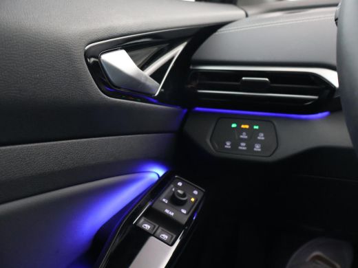 Volkswagen ID.4 LIMITED EDITION 52 kWh + SFEERVERLICHTING | ADAPTIVE CRUISE | CAMERA | STUUR/STOELVERWARMING ActivLease financial lease