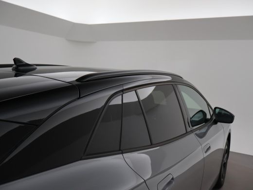 Volkswagen ID.4 LIMITED EDITION 52 kWh + SFEERVERLICHTING | ADAPTIVE CRUISE | CAMERA | STUUR/STOELVERWARMING ActivLease financial lease
