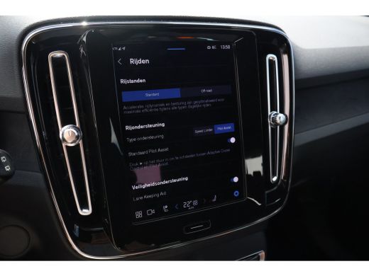 Volvo  XC40 Recharge Plus ActivLease financial lease