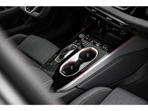 Audi A6 Avant 2.0 TFSI e-hybrid quattro 220 kW | Vierwielbesturing | 360 Camera | Trekhaak | 19" | ActivLease financial lease