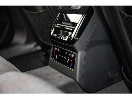 Audi A6 Avant 2.0 TFSI e-hybrid quattro 220 kW | Vierwielbesturing | 360 Camera | Trekhaak | 19" | ActivLease financial lease