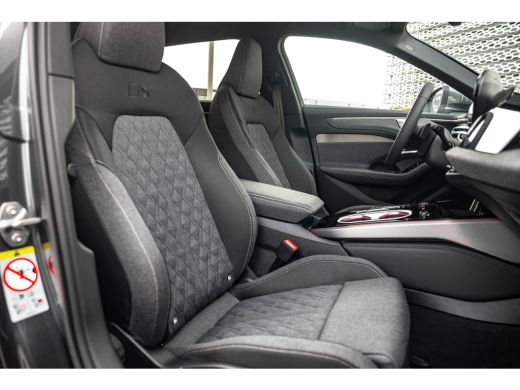 Audi A6 Avant 2.0 TFSI e-hybrid quattro 220 kW | Vierwielbesturing | 360 Camera | Trekhaak | 19" | ActivLease financial lease