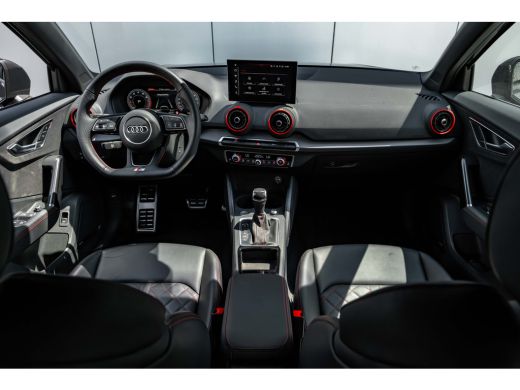 Audi Q2 35 TFSI S Edition 150 PK | Trekhaak | SONOS | Sportstoelen plus | Privacy glas ActivLease financial lease