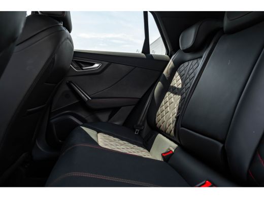 Audi Q2 35 TFSI S Edition 150 PK | Trekhaak | SONOS | Sportstoelen plus | Privacy glas ActivLease financial lease