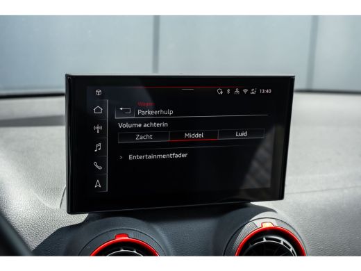 Audi Q2 35 TFSI S Edition 150 PK | Trekhaak | SONOS | Sportstoelen plus | Privacy glas ActivLease financial lease