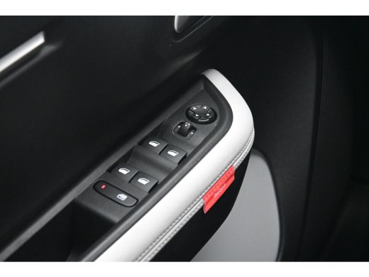 Citroën C3 Aircross 1.2 Hybrid 145pk Max 7p. tot 8 Jaar Garantie! | Navigatie | Achteruitrijcamera | Comfortstoelen |... ActivLease financial lease