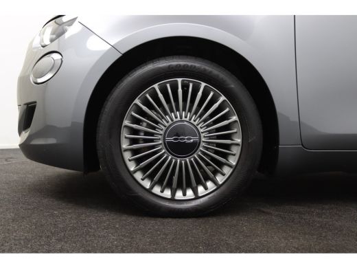 Fiat 500 Icon 42 kWh | SoH 93,7% | Navigatie | Cruise Control | Digitaal Dashboard | Lichtmetalen Velgen |... ActivLease financial lease