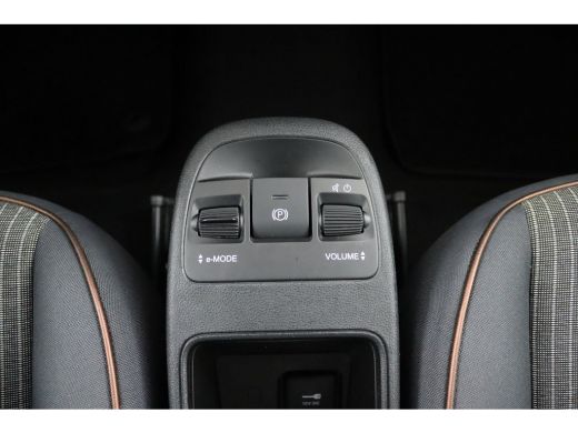 Fiat 500 Icon 42 kWh | SoH 93,7% | Navigatie | Cruise Control | Digitaal Dashboard | Lichtmetalen Velgen |... ActivLease financial lease