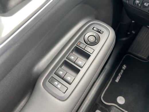Hyundai Santa Fe 1.6 T-GDI 252pk PHEV Premium Plus 4WD 7p. | Elektrische trekhaak | Sidesteps | Premium Audio | Be... ActivLease financial lease