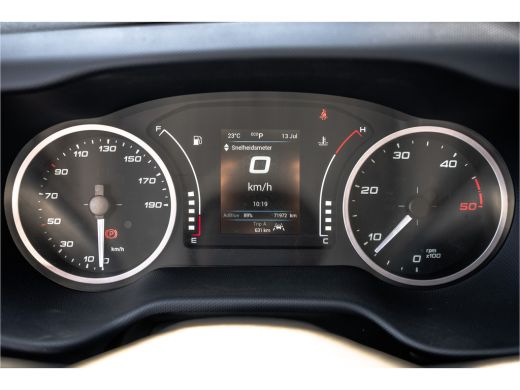 Iveco Daily 35C18 | 3.0L | 180 PK | Bakwagen met laadklep | Zijdeur | Automaat | N1 | Cruise | Airco ActivLease financial lease