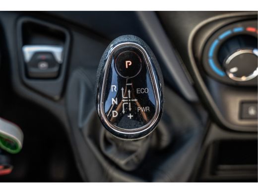 Iveco Daily 35C18 | 3.0L | 180 PK | Bakwagen met laadklep | Zijdeur | Automaat | N1 | Cruise | Airco ActivLease financial lease