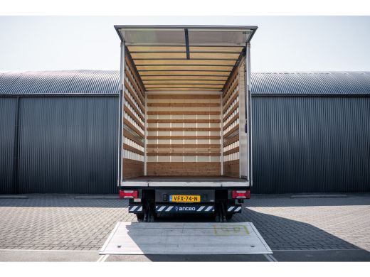 Iveco Daily 35C18 | 3.0L | 180 PK | Bakwagen met laadklep | Zijdeur | Automaat | N1 | Cruise | Airco ActivLease financial lease