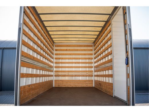 Iveco Daily 35C18 | 3.0L | 180 PK | Bakwagen met laadklep | Zijdeur | Automaat | N1 | Cruise | Airco ActivLease financial lease