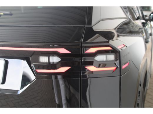 Jeep Compass First Edition | 8 Jaar garantie | Warmtepomp | Panoramadak | Stoelverwarming | Matrix LED | Camera | ActivLease financial lease