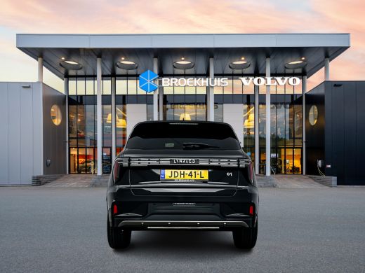 Lynk & Co 01 More | 20" | Panoramadak | Infinity Audio | 360 Camera | Adaptieve cruise | BLIS | Stoel/stuurver... ActivLease financial lease