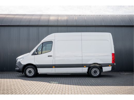 Mercedes-Benz Sprinter 311 CDI RWD L2H2 | Volledig Ingericht | Mbux | Camera | Climatronic ActivLease financial lease