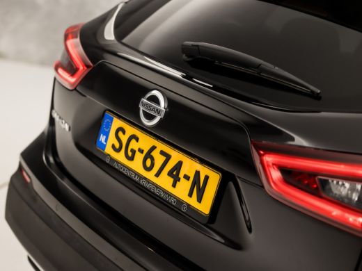 Nissan QASHQAI 1.2 N-Connecta (PANORAMADAK, NAVIGATIE, 360 CAMERA, GETINT GLAS, KEYLESS, SPORTSTOELEN, CRUISE, P... ActivLease financial lease