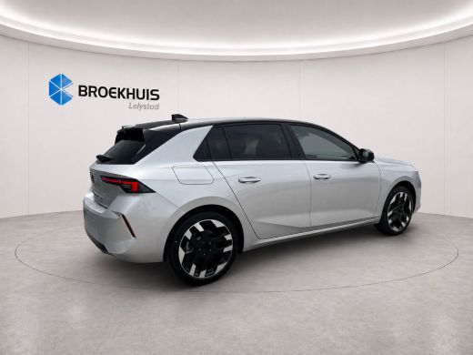 Opel Astra Ultimate - Electric | Achteruitrijcamera 180&deg; | Adaptive Cruise control | Apple CarPlay en Androi... ActivLease financial lease