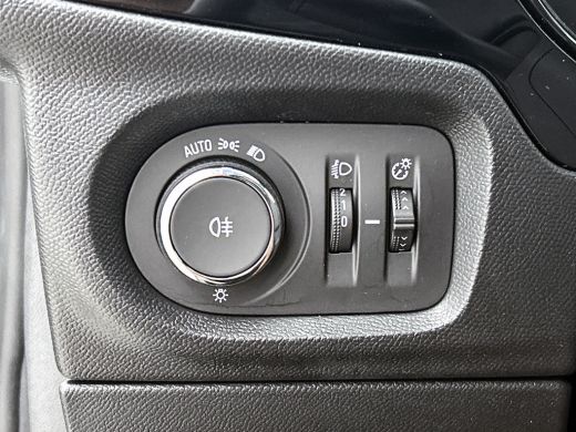 Opel Corsa-e 100KW / 50KWh SOH 98% / Airco-Ecc. / Cruise-ctr. / Apple Carplay Android / Navigatie via Usb / Ap... ActivLease financial lease