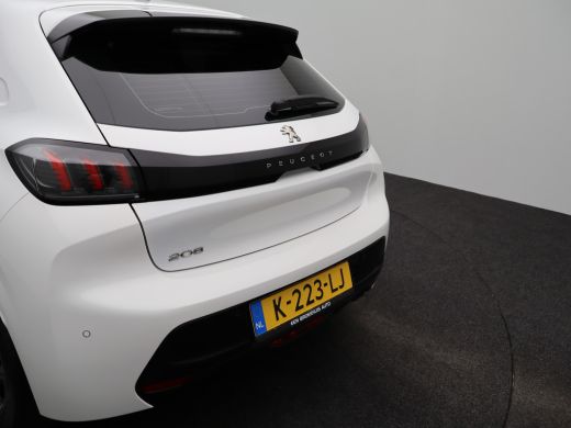 Peugeot 208 1.2 PureRech Allure | Achteruitrijcamera | Panoramadak | Cruise Control | Apple Carplay/Android Auto ActivLease financial lease