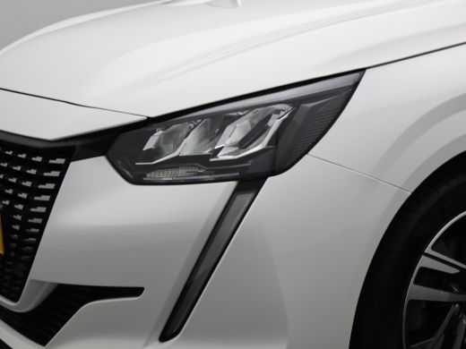 Peugeot 208 1.2 PureRech Allure | Achteruitrijcamera | Panoramadak | Cruise Control | Apple Carplay/Android Auto ActivLease financial lease