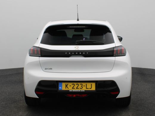 Peugeot 208 1.2 PureRech Allure | Achteruitrijcamera | Panoramadak | Cruise Control | Apple Carplay/Android Auto ActivLease financial lease