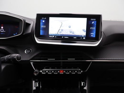 Peugeot 208 1.2 PureRech Allure | Achteruitrijcamera | Panoramadak | Cruise Control | Apple Carplay/Android Auto ActivLease financial lease