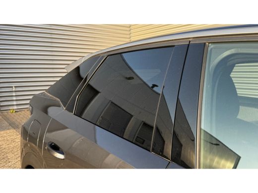 Peugeot 3008 1.2 HYBRID 145PK GT AUTOMAAT / NAVI / LEDER / CLIMA / LED / PDC / 19" LMV / ALCANTARA / CAMERA / ... ActivLease financial lease