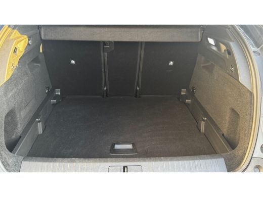 Peugeot 3008 1.2 HYBRID 145PK GT AUTOMAAT / NAVI / LEDER / CLIMA / LED / PDC / 19" LMV / ALCANTARA / CAMERA / ... ActivLease financial lease