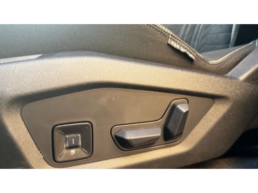 Peugeot 3008 1.2 HYBRID 145PK GT AUTOMAAT / NAVI / LEDER / CLIMA / LED / PDC / 19" LMV / ALCANTARA / CAMERA / ... ActivLease financial lease