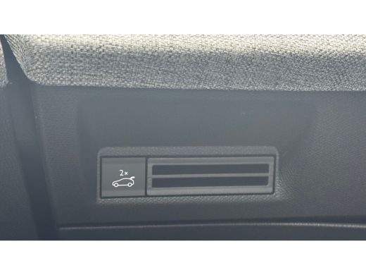 Peugeot 5008 1.2 HYBRID 145PK 7-ZITS GT AUTOMAAT / NAVI / LEDER / CLIMA / FULL-LED / 19" LMV / KEYLESS / CAMER... ActivLease financial lease