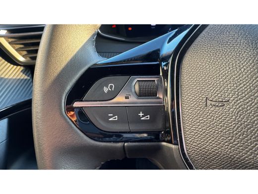 Peugeot e-2008 54KWH 156PK ALLURE AVANTAGE AUTOMAAT NAVI / LEDER / CLIMA / LED / PDC / 17" LMV / KEYLESS / CAMER... ActivLease financial lease