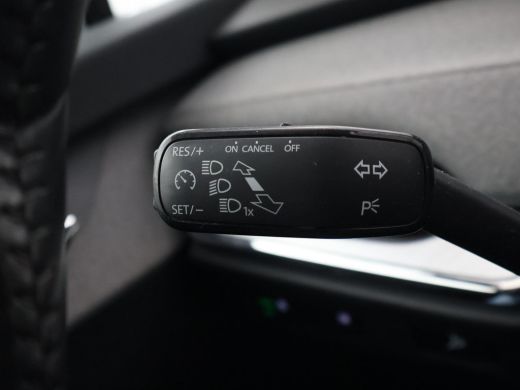 Skoda Enyaq iV 80 204 PK SOH 89,42% + WEGKL. TREKHAAK | SFEERVERL | STANDKACHEL | CAMERA | STUURWIELVER. | CARPLAY ActivLease financial lease