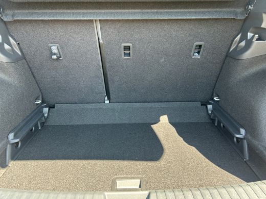 Skoda Epiq Business Launch Edition 56 kWh | 19'' Velgen 'Lark' | Stoel/Stuurverwarming | Achteruitrijcamera ... ActivLease financial lease