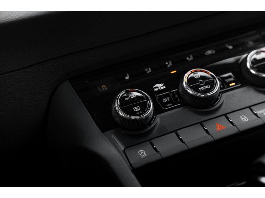 Skoda Karoq 1.5 TSI 7-DSG 150pk Sportline | Navi by App | Keyless | 18" | Stuur & Stoelverwarming | Parkeerhu... ActivLease financial lease