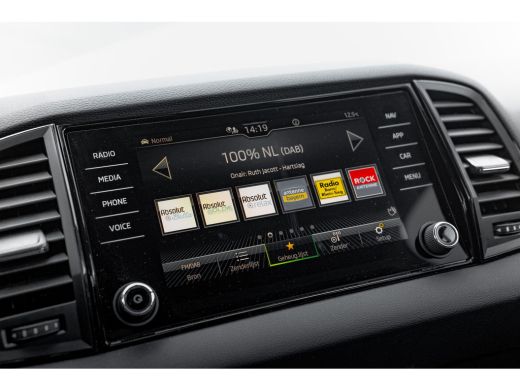 Skoda Karoq 1.5 TSI 7-DSG 150pk Sportline | Navi by App | Keyless | 18" | Stuur & Stoelverwarming | Parkeerhu... ActivLease financial lease