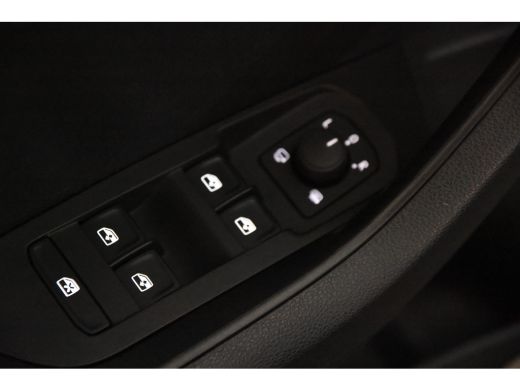 Skoda Karoq 1.5 TSI Selection *1ste Eigenaar*4x Stoelverwarming*Trekhaak* ActivLease financial lease