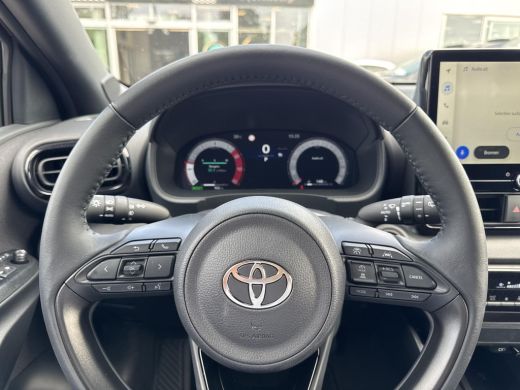 Toyota Yaris 1.5 Hybrid 130 Executive | Navigatie | Apple CarPlay/Android auto | Achteruitrijcamera ActivLease financial lease