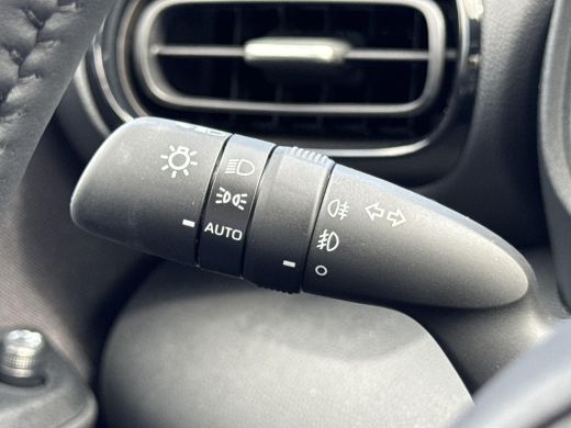 Toyota Yaris 1.5 Hybrid 130 Executive | Navigatie | Apple CarPlay/Android auto | Achteruitrijcamera ActivLease financial lease