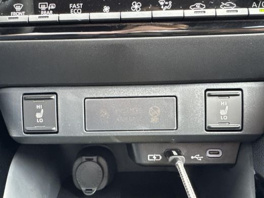 Toyota Yaris 1.5 Hybrid 130 Executive | Navigatie | Apple CarPlay/Android auto | Achteruitrijcamera ActivLease financial lease